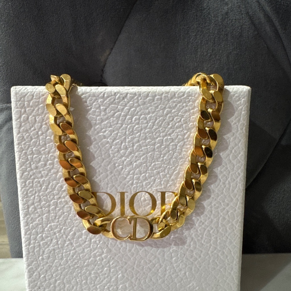 Dior necklace